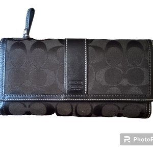 Brand New Coach Wallet | Chocolate Brown | Multiple Sections Cards,Chang…